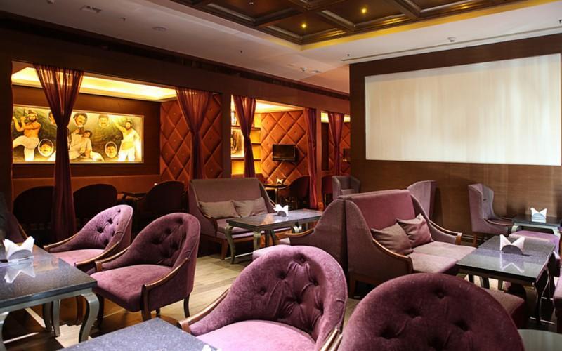 Hotel Shelton ราจาห์มันดรี ภายนอก รูปภาพ